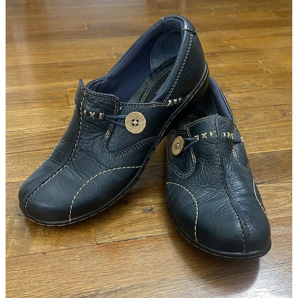 Clarks Shoes - Clarks Womens Un Loop Slip-on Shoes 7.5 M Comfort Loafers Leather Navy Blue